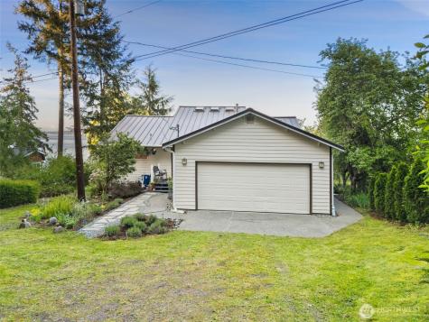 31698 Sunrise Beach Court NE Kingston WA 98346