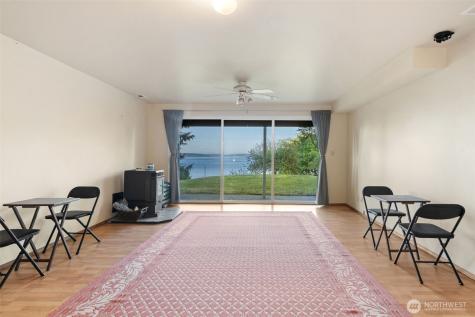 31698 Sunrise Beach Court NE Kingston WA 98346