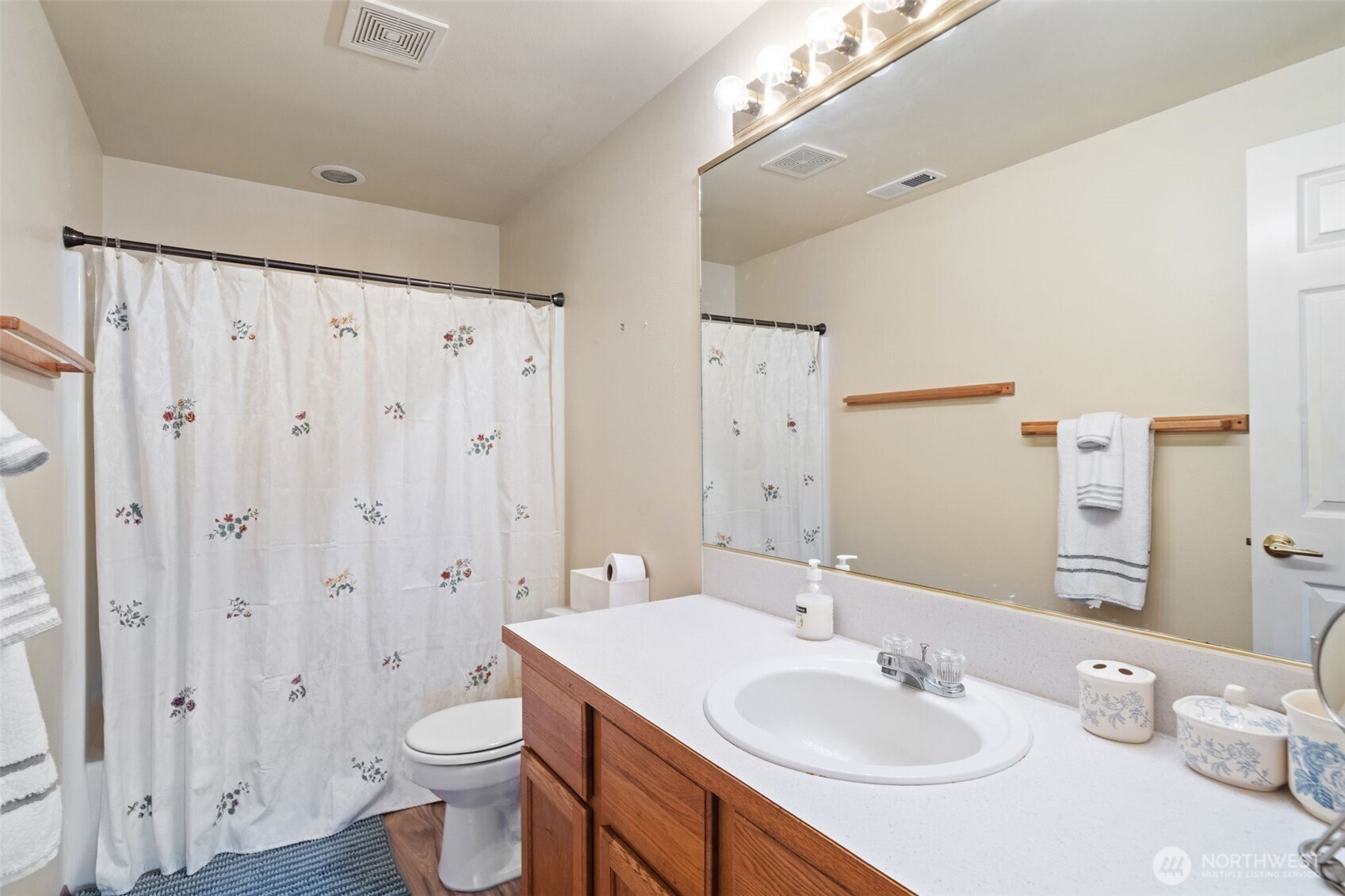 31698 Sunrise Beach Court NE Kingston WA 98346