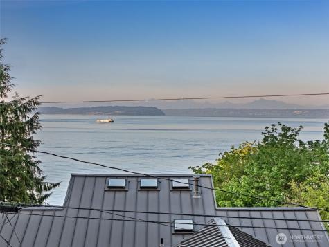 31698 Sunrise Beach Court NE Kingston WA 98346