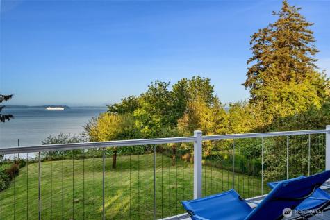 31698 Sunrise Beach Court NE Kingston WA 98346
