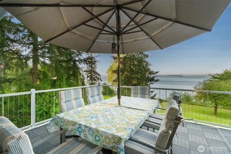31698 Sunrise Beach Court NE Kingston WA 98346