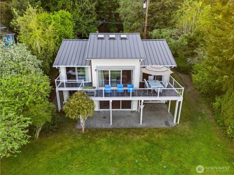 31698 Sunrise Beach Court NE Kingston WA 98346