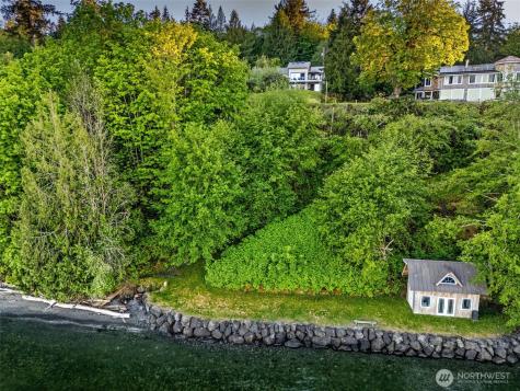 31698 Sunrise Beach Court NE Kingston WA 98346