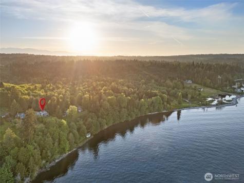 31698 Sunrise Beach Court NE Kingston WA 98346