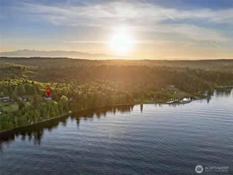 31698 Sunrise Beach Court NE Kingston WA 98346