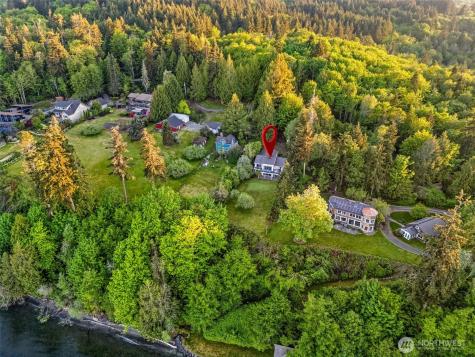 31698 Sunrise Beach Court NE Kingston WA 98346