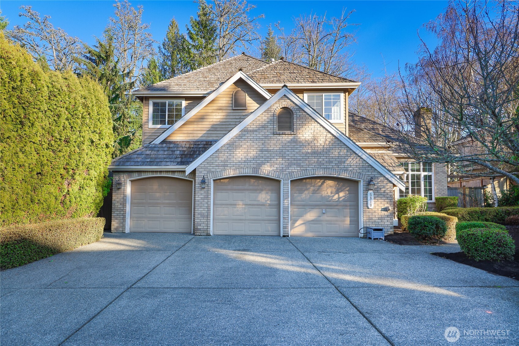 5810 Mont Blanc Place NW Issaquah WA 98027