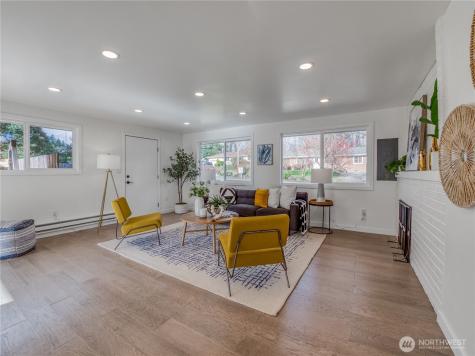 18 232nd Place SW Bothell WA 98021