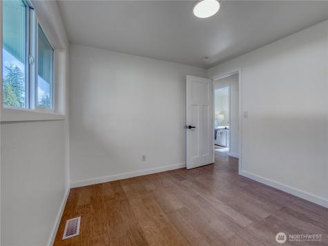 18 232nd Place SW Bothell WA 98021