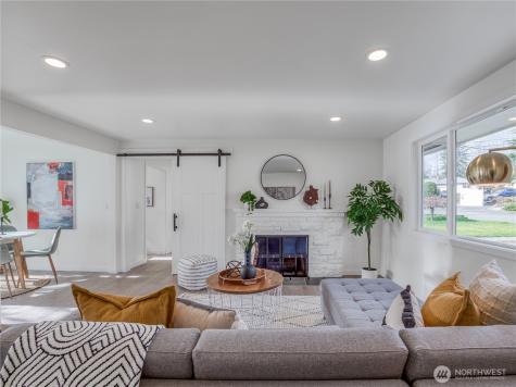 18 232nd Place SW Bothell WA 98021