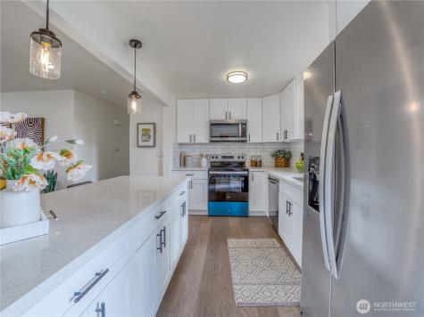 18 232nd Place SW Bothell WA 98021
