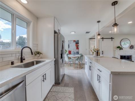 18 232nd Place SW Bothell WA 98021