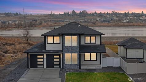 1515 W Lakeside Drive Moses Lake WA 98837