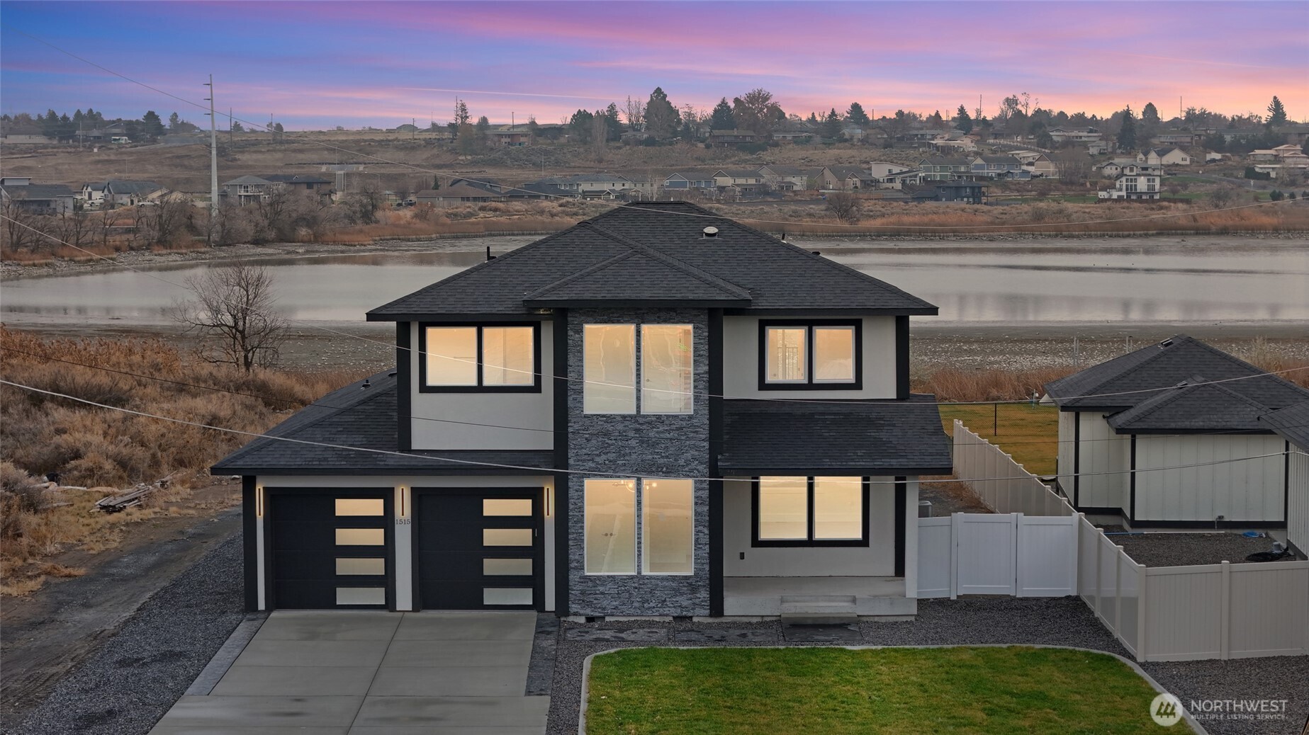 1515 W Lakeside Drive Moses Lake WA 98837