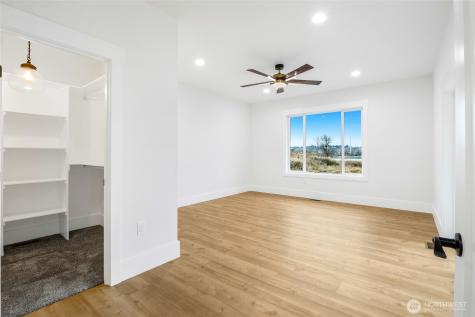 1515 W Lakeside Drive Moses Lake WA 98837