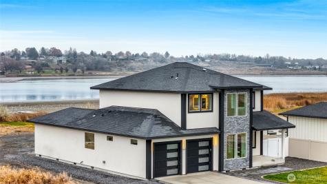 1515 W Lakeside Drive Moses Lake WA 98837