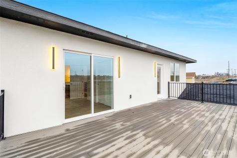 1515 W Lakeside Drive Moses Lake WA 98837