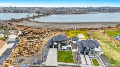 1515 W Lakeside Drive Moses Lake WA 98837