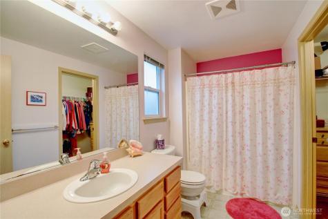 821 Park Cottage Place Sedro Woolley WA 98284