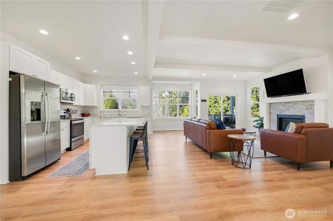 83 Pelton Court Port Ludlow WA 98365