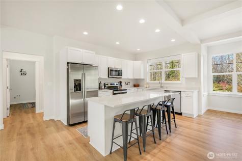 83 Pelton Court Port Ludlow WA 98365