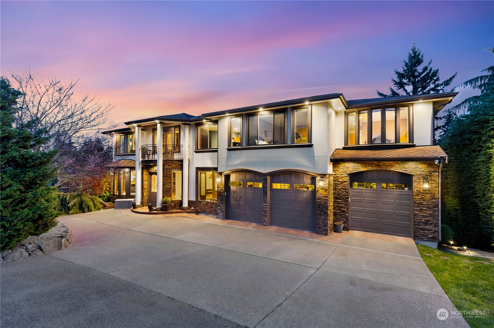 29844 9th Avenue Sw Federal Way WA 98023