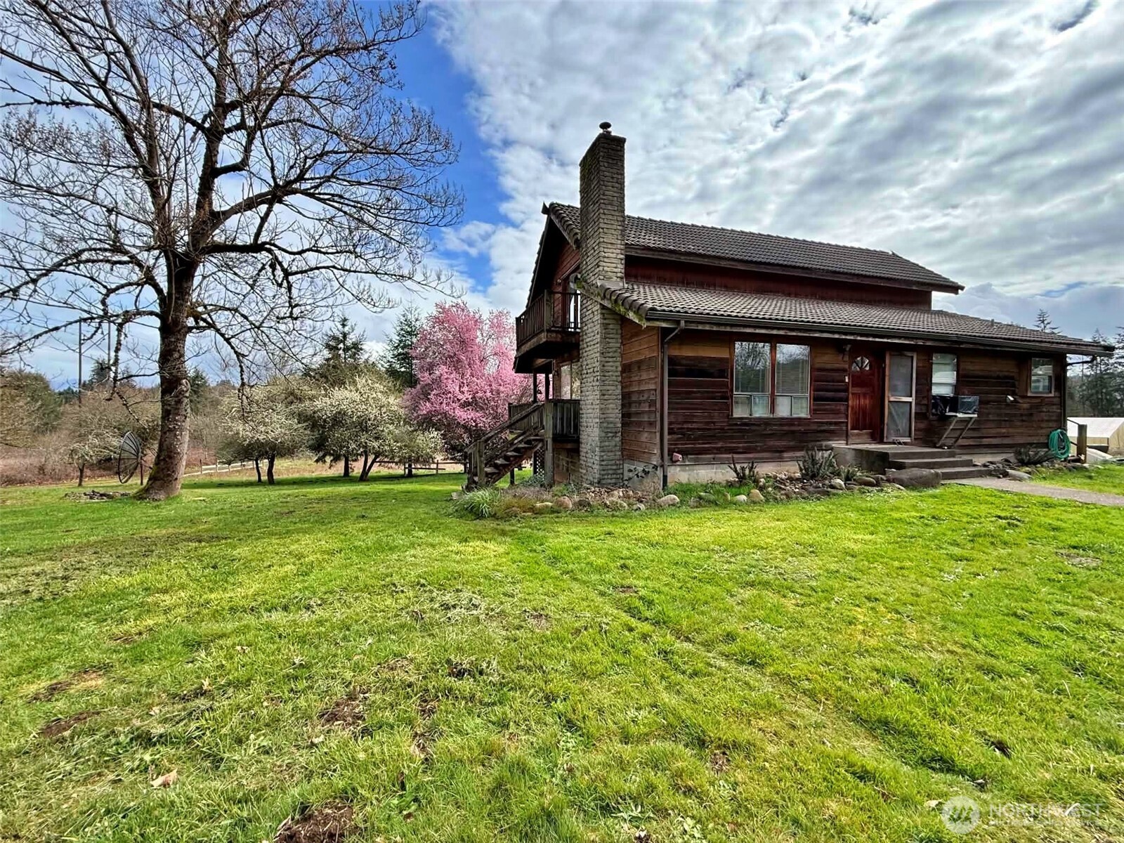 141 Filbert Road Silver Creek WA 98585