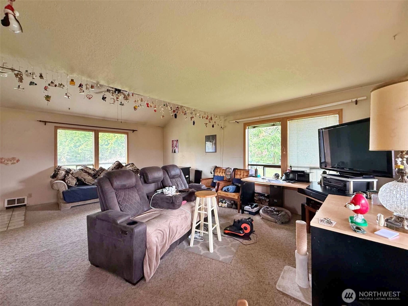 141 Filbert Road Silver Creek WA 98585