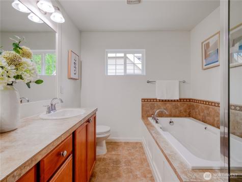 3721 219th Place SE Bothell WA 98021