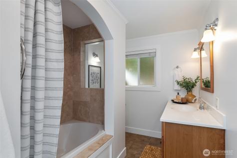 18408 129th Avenue NE Bothell WA 98011