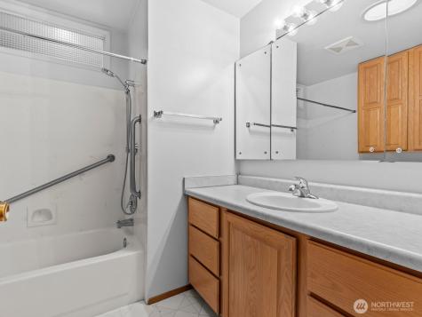 23406 94th Avenue W Edmonds WA 98020