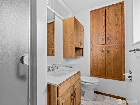 23406 94th Avenue W Edmonds WA 98020