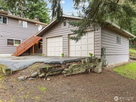 23406 94th Avenue W Edmonds WA 98020