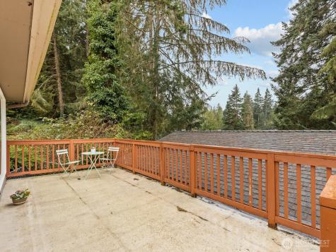 23406 94th Avenue W Edmonds WA 98020