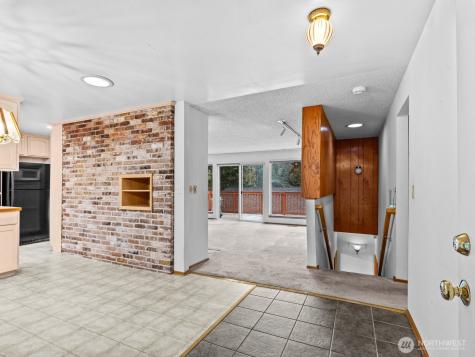 23406 94th Avenue W Edmonds WA 98020