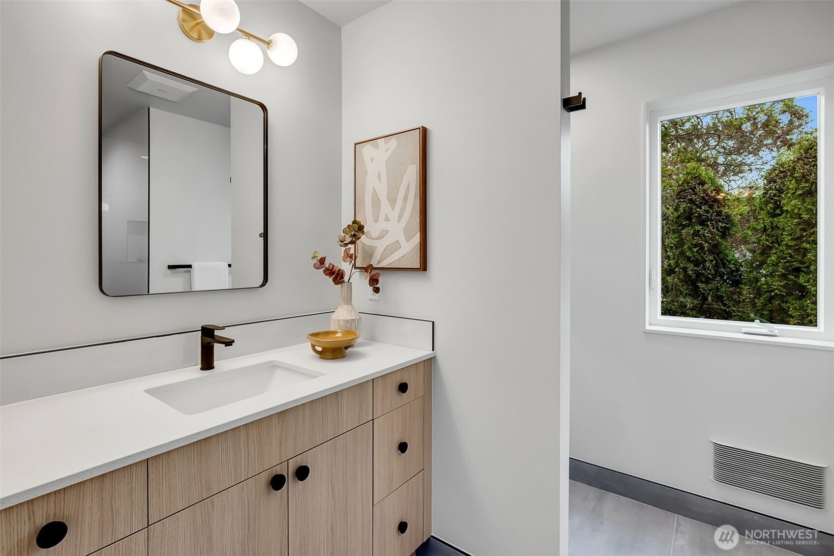 4405 S Holly Street Seattle WA 98118