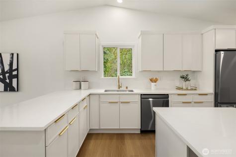 14214 Westwood Place NE Seattle WA 98125