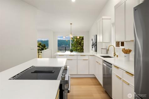 14214 Westwood Place NE Seattle WA 98125