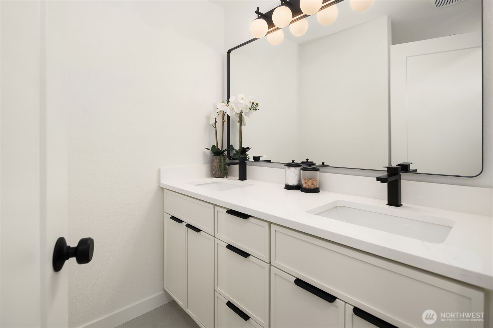 14214 Westwood Place NE Seattle WA 98125