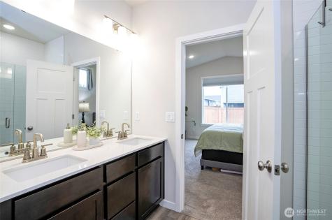 3843 SW Sylvia Court Port Orchard WA 98367