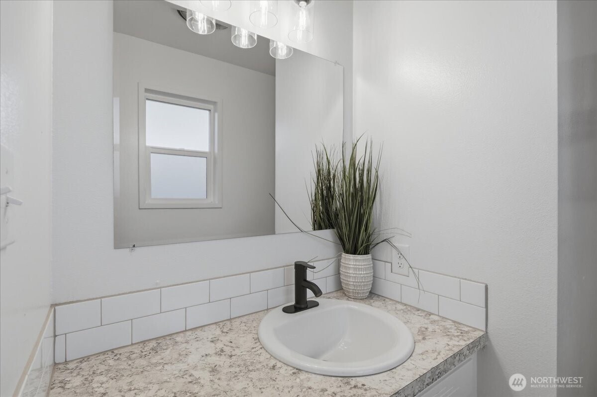 132 Green Acres Drive Castle Rock WA 98611