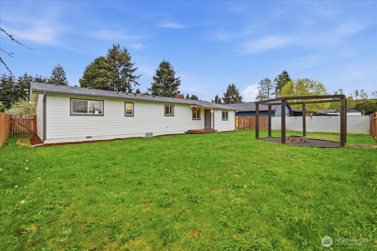 132 Green Acres Drive Castle Rock WA 98611