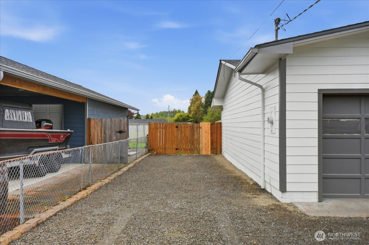 132 Green Acres Drive Castle Rock WA 98611