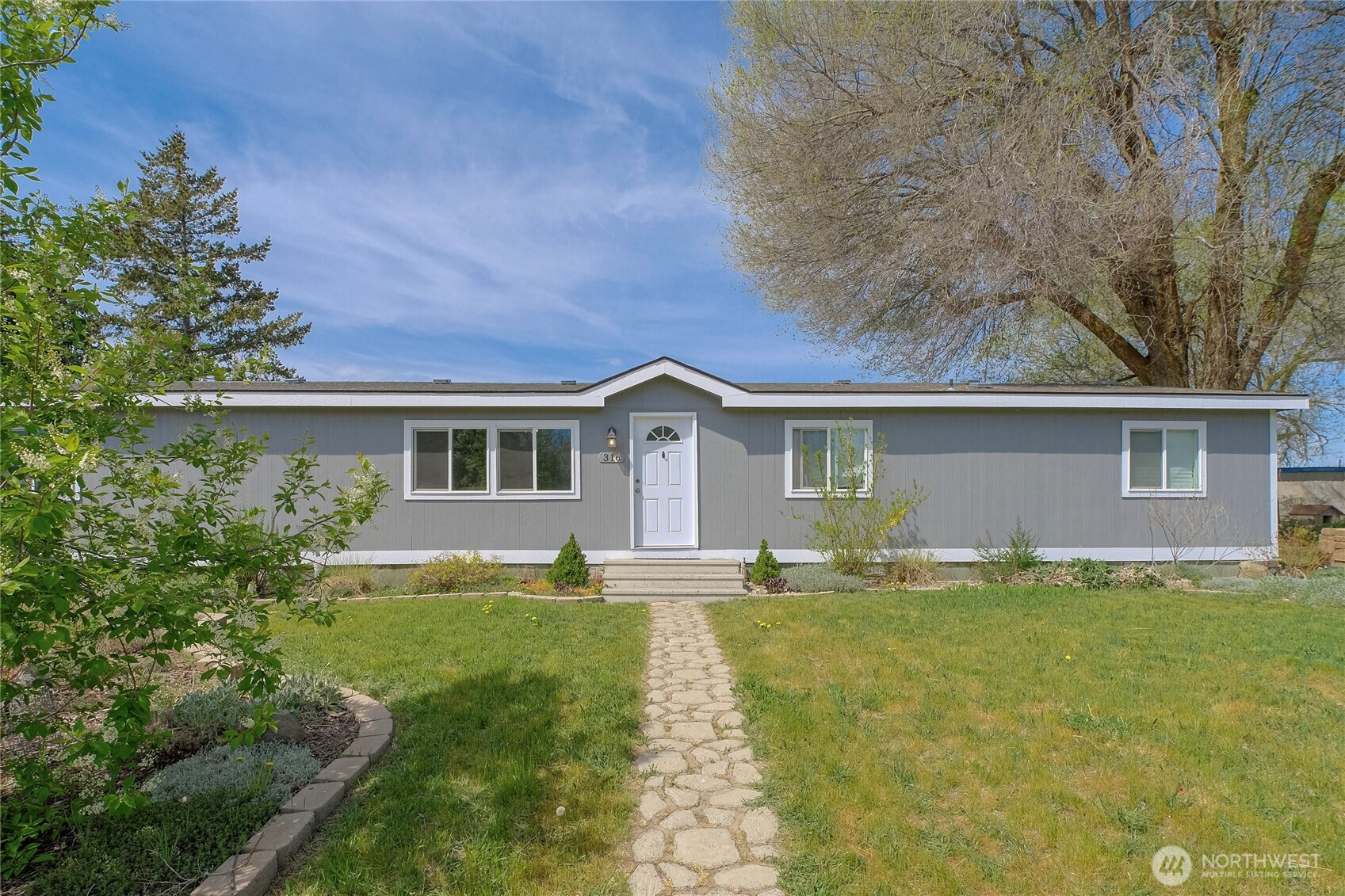 316 S Columbia Avenue Waterville WA 98858