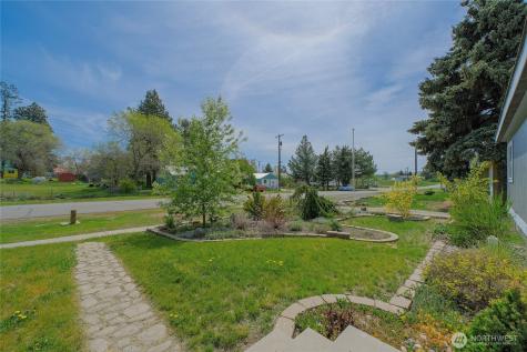 316 S Columbia Avenue Waterville WA 98858