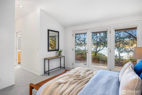 16273 Reitan Road NE Bainbridge Island WA 98110