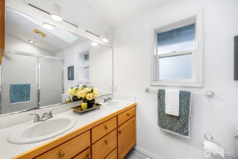 16273 Reitan Road NE Bainbridge Island WA 98110
