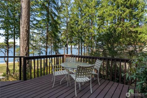 108 Herron Lane NW Lakebay WA 98349