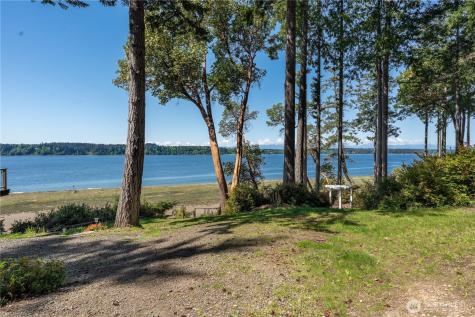 108 Herron Lane NW Lakebay WA 98349